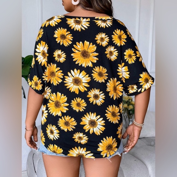 Shein Curve Plus Daisy Floral V-Neck Top 3XL Black Yellow Fall Blouse NWOT - Picture 7 of 11